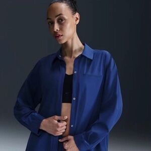 NWT Nike 24.7 PerfectStretch Dri-FIT Oversized Long-Sleeve Shirt Size -L